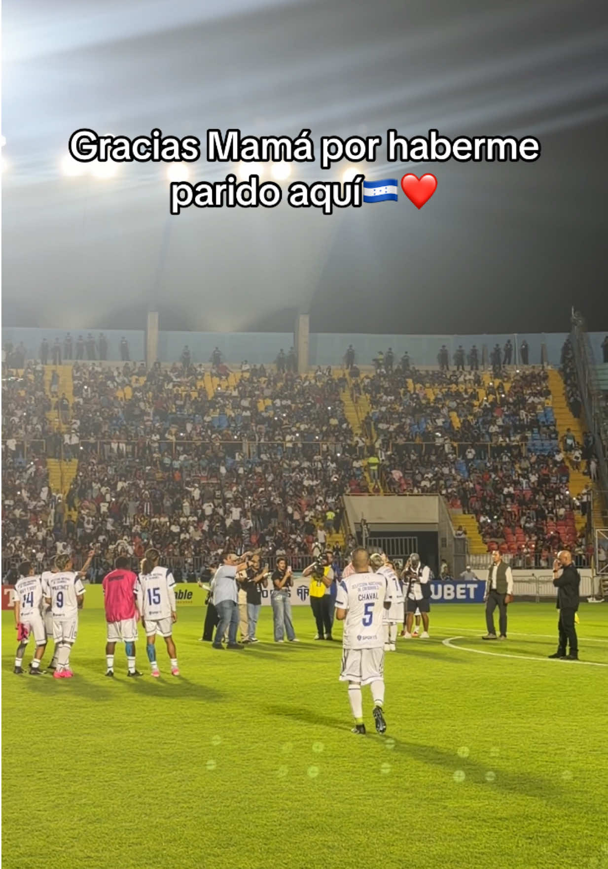 @Uyuyuy 🇭🇳🐕