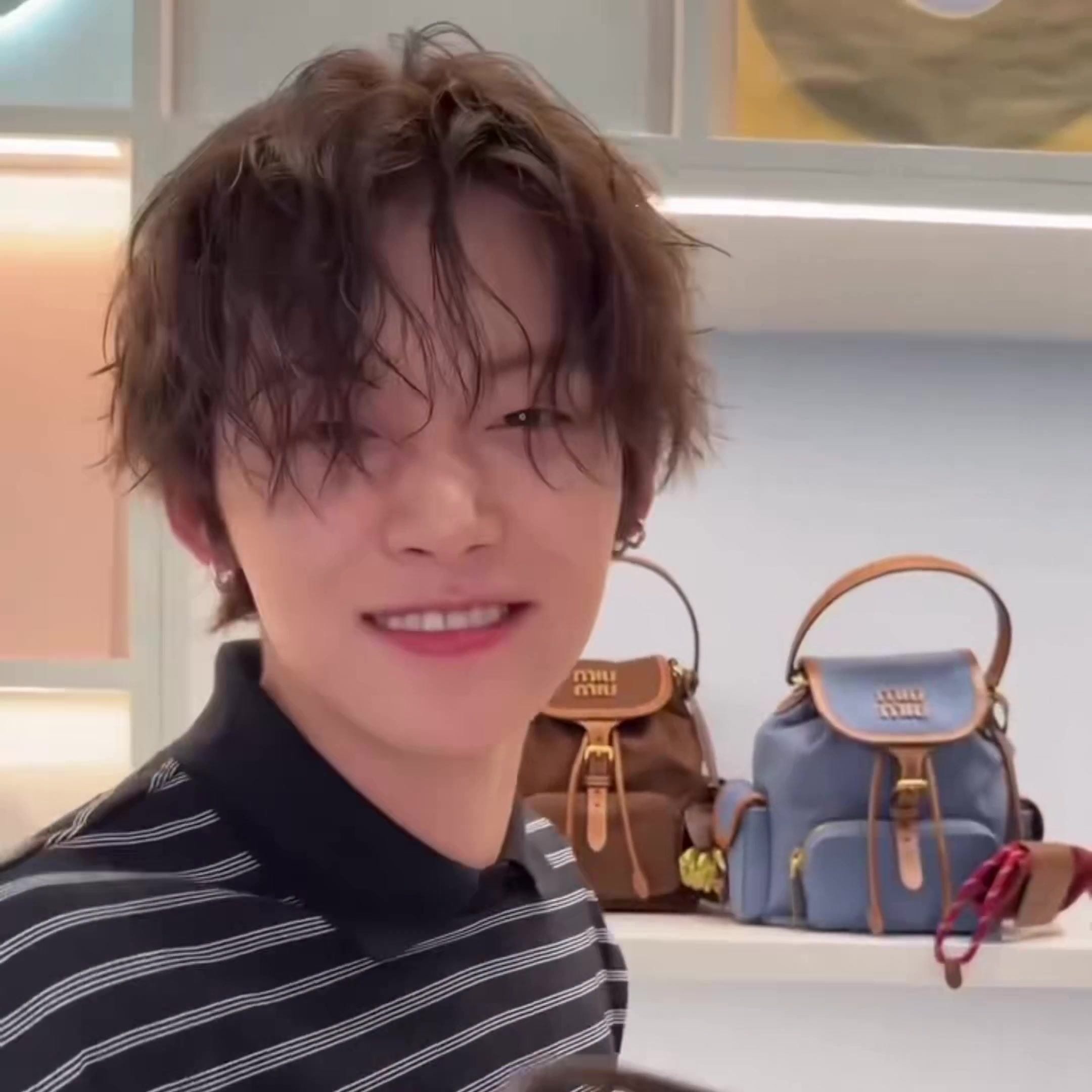 @Valeria saw and met TXT