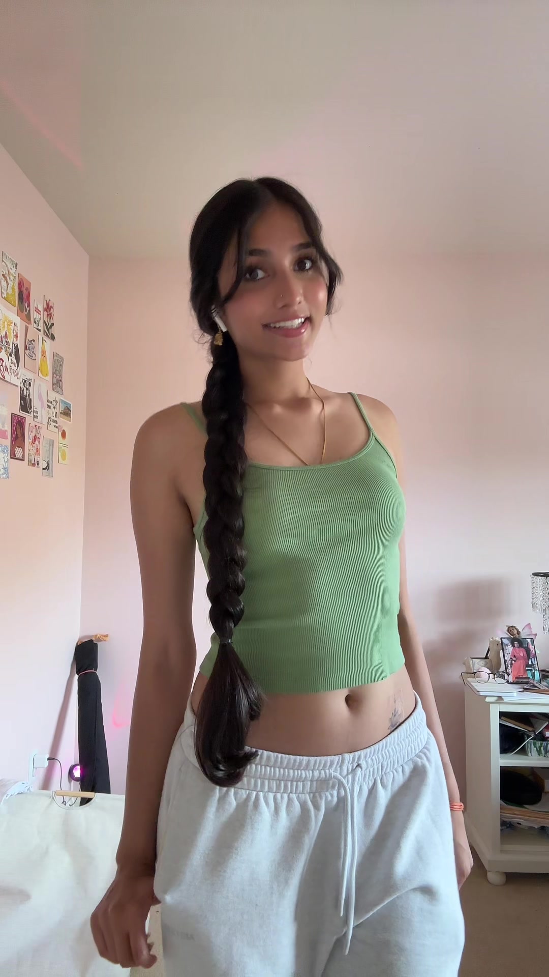 @glitterybarrf