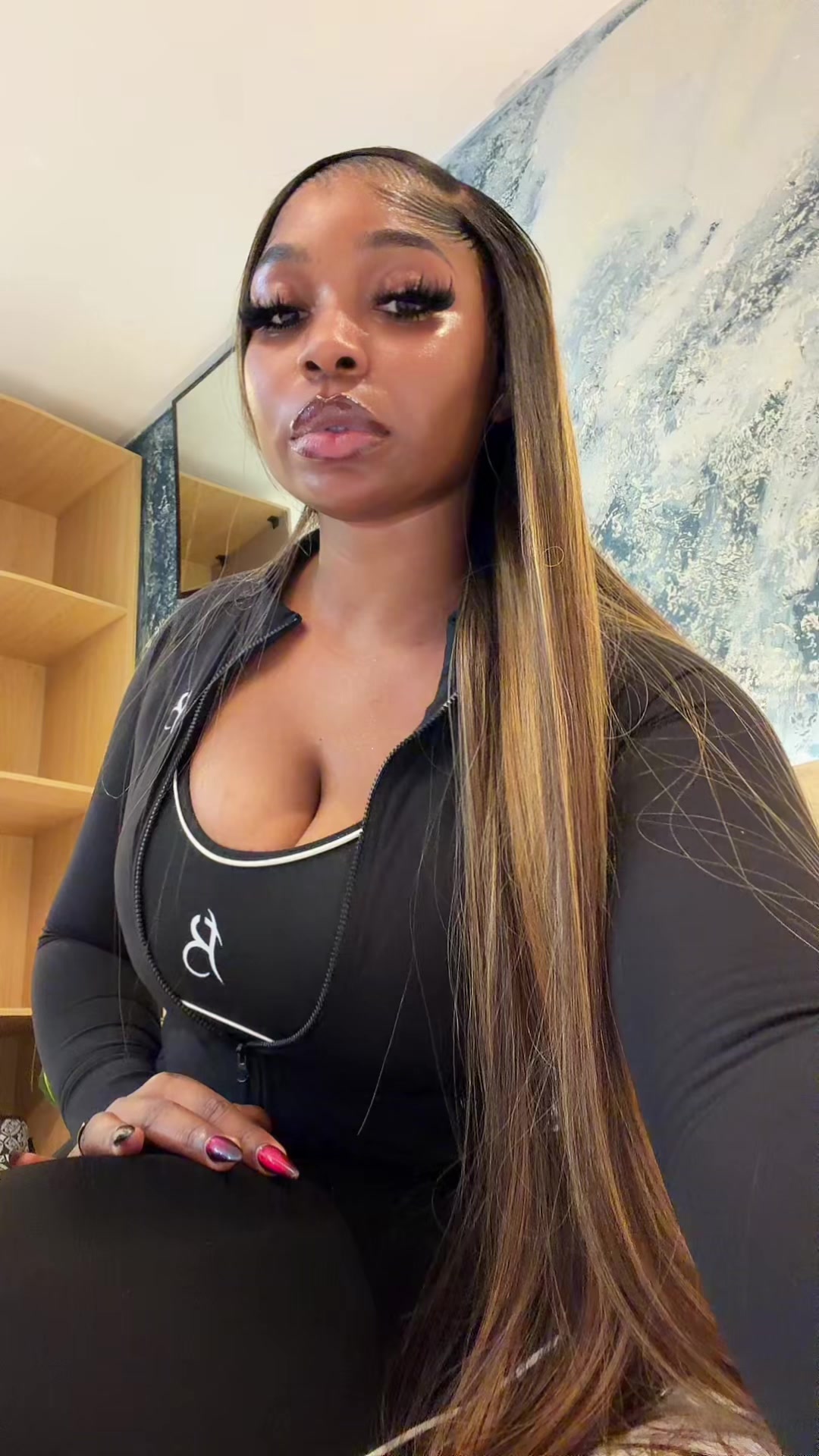 @NiceyNea🇨🇲