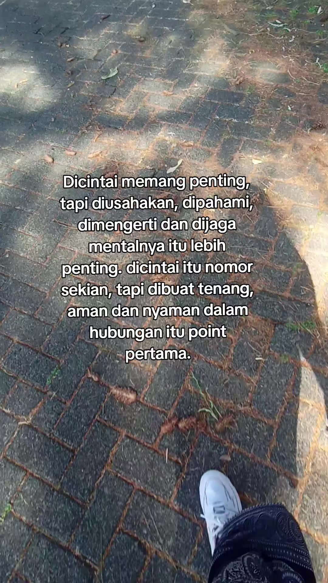 @☘︎ ᥫ᭡☻ᥫ᭡ඞ  ♌         🦟