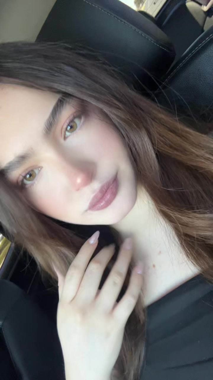 @️Leilani