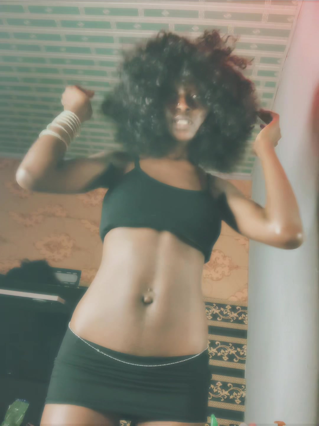 @Shugy🇳🇬