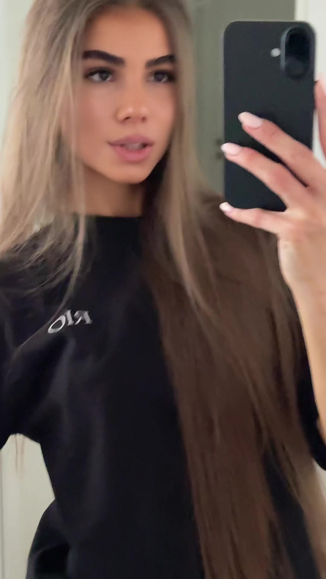 @aax77b