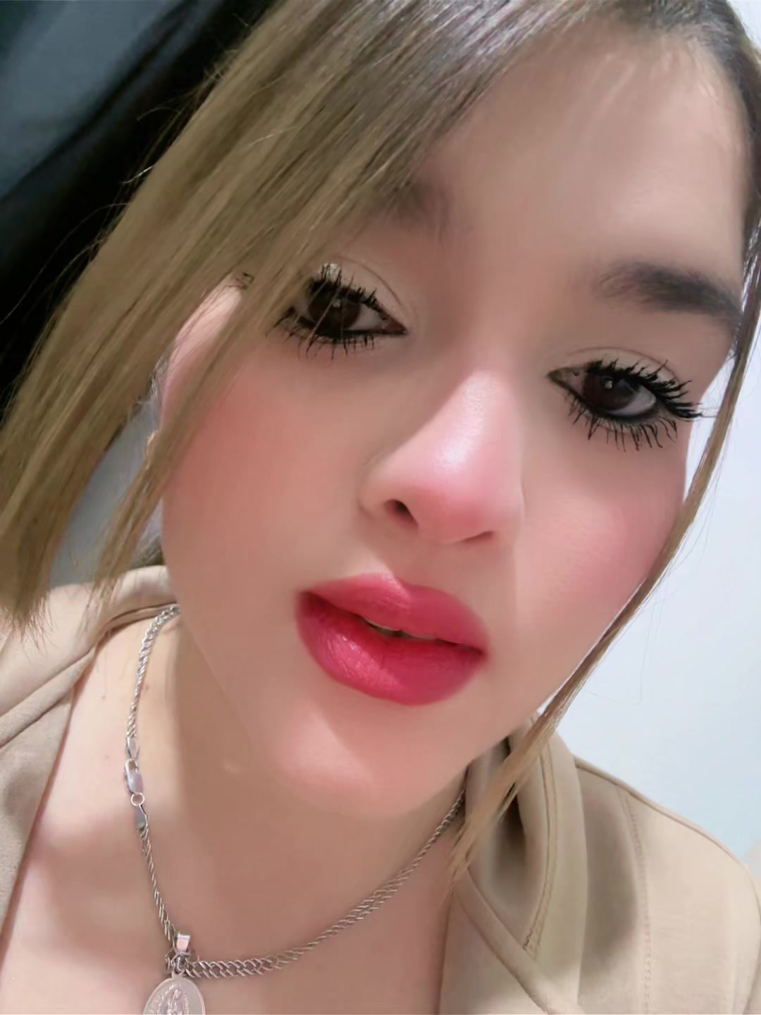 @María