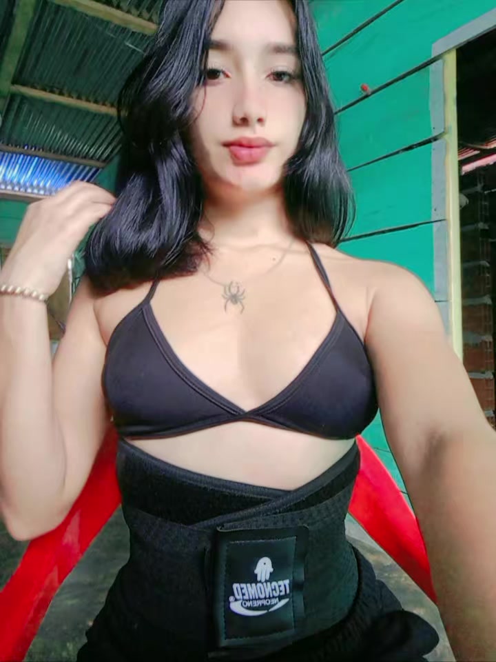 @Yilena🕷️www