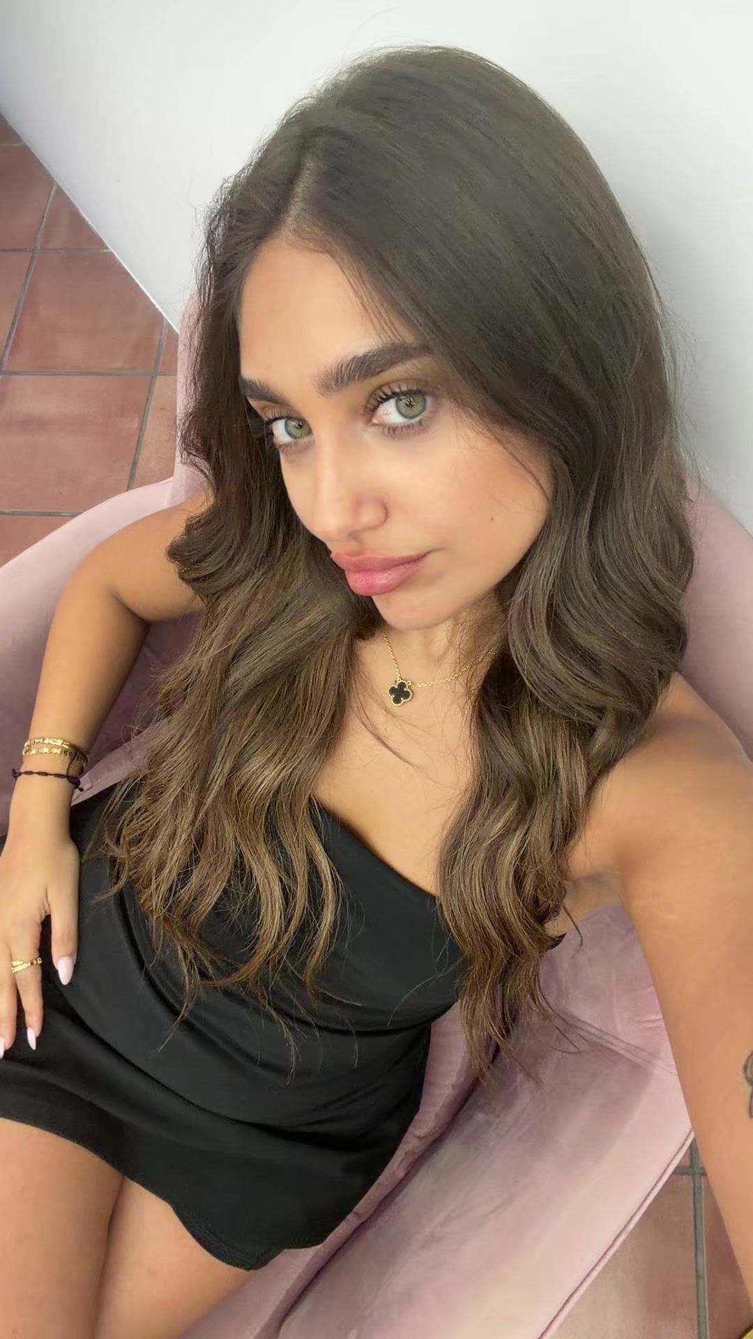 @Vanessabaz