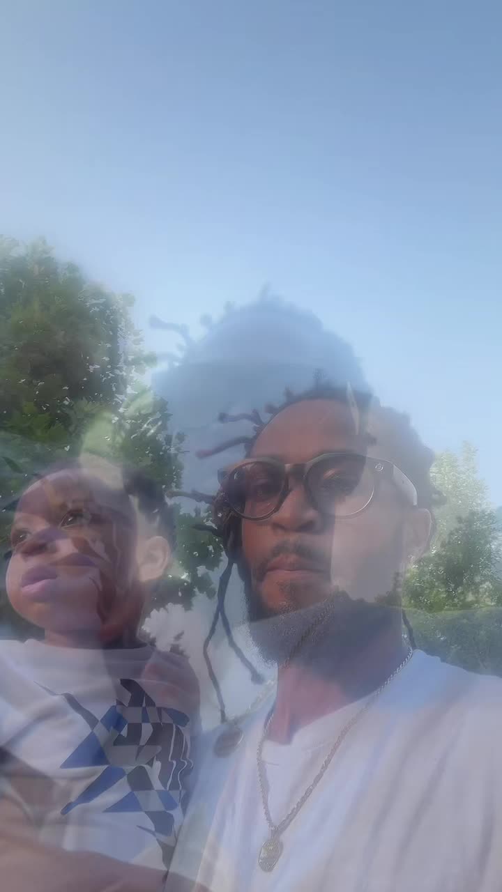 @Its_los