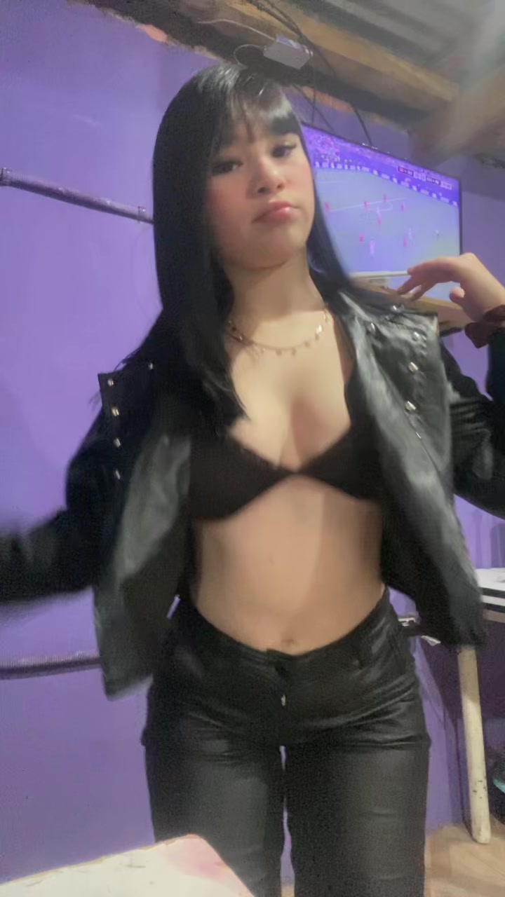 @𝑨𝒏𝒕𝒐𝒏𝒆𝒍𝒍𝒂