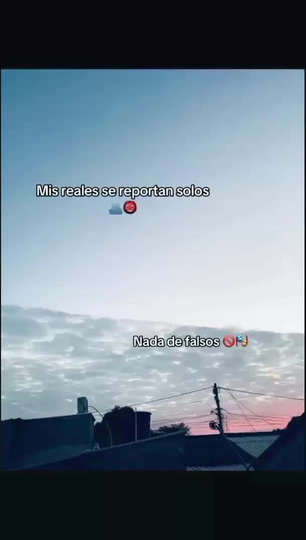 @️©™C🅰️RL🅾️S±★