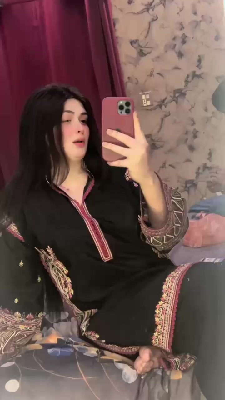 @Alizay_shah