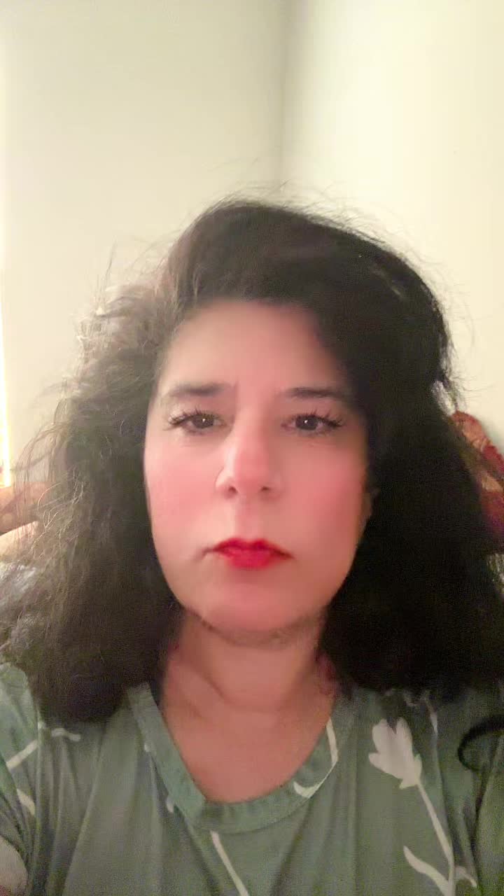@Bella