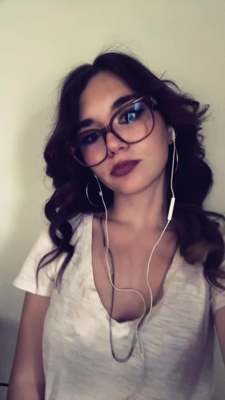 @Amberlyn📵