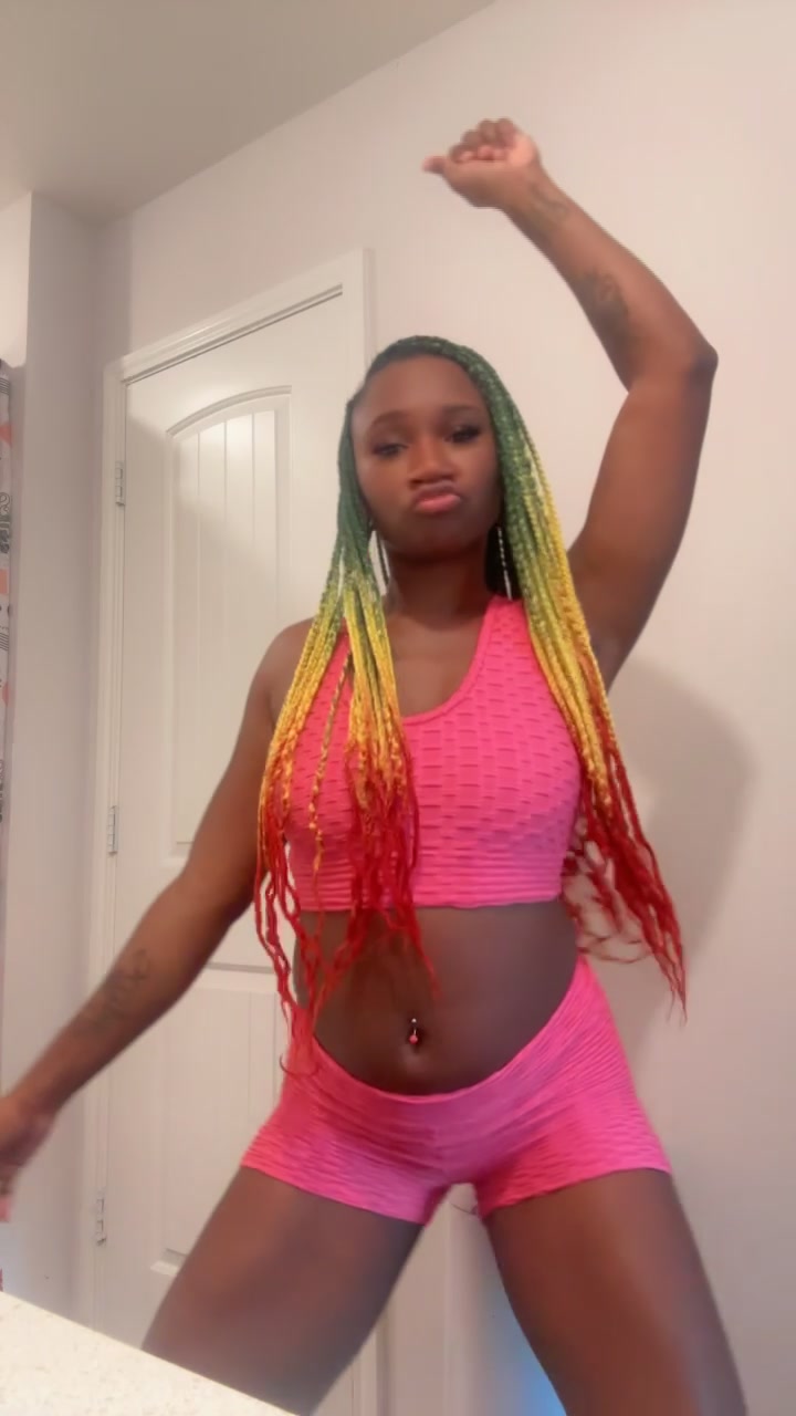 @GirlMama_23