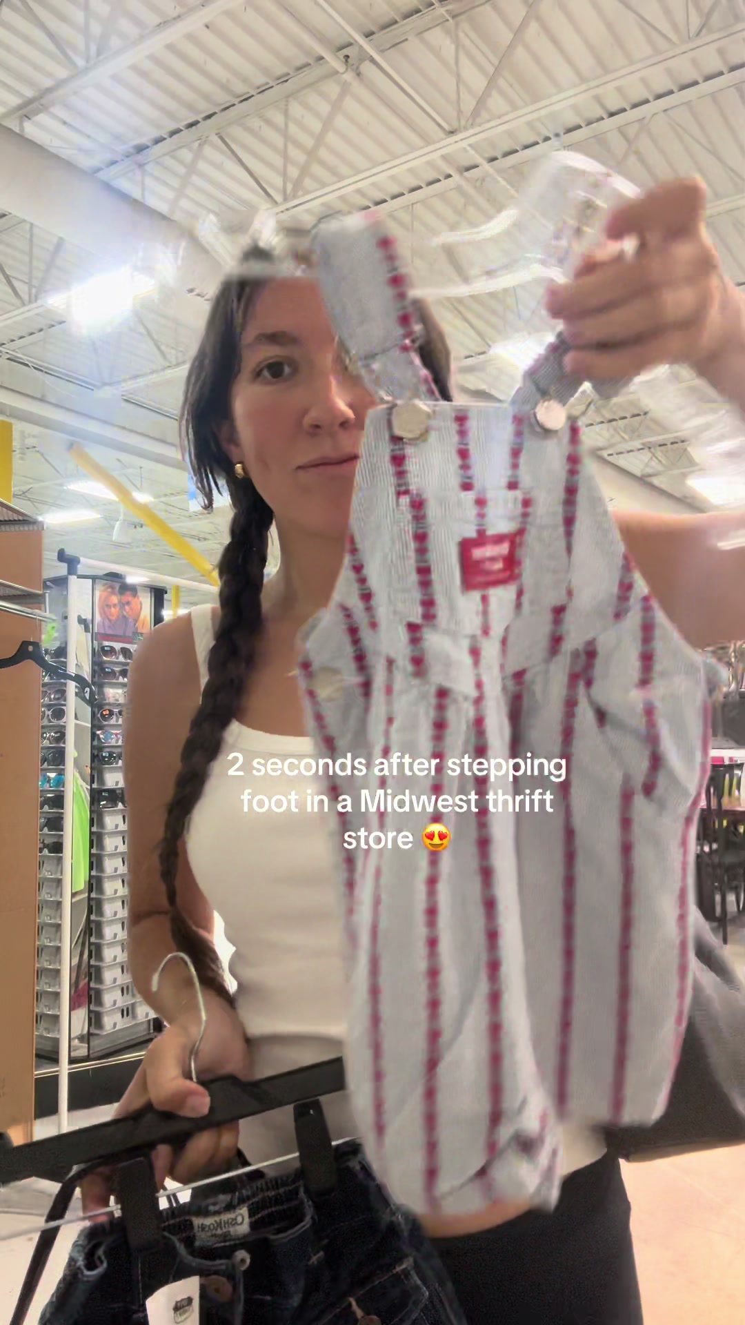 @bellasliker