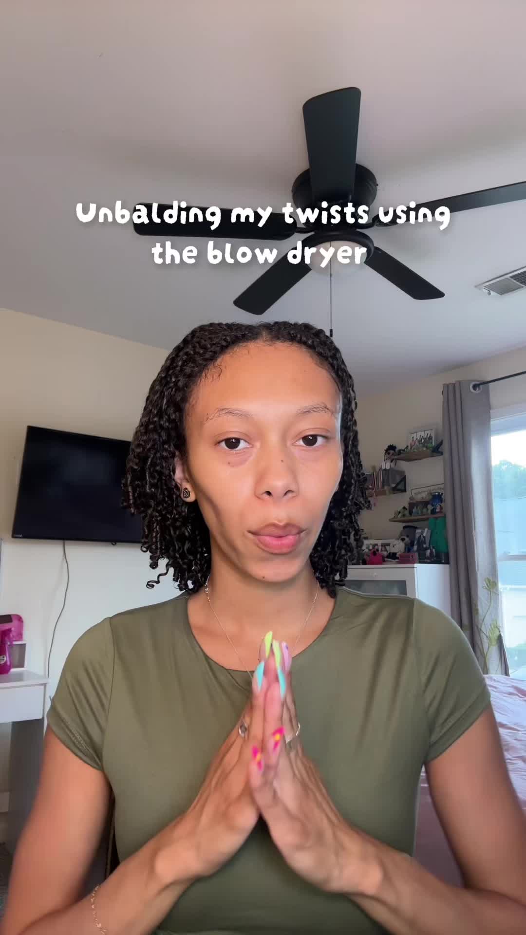 @AYSIA NICOLE