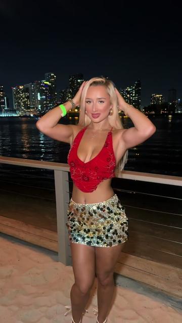 @Bri 💫✨🪩