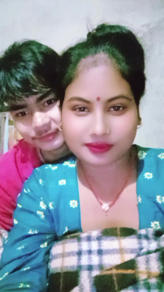 @Munni❤️🌜