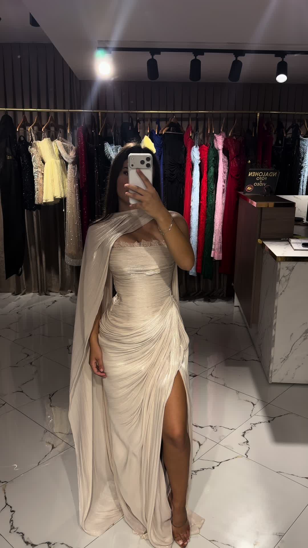@Fustanemeqera_besa_xheni