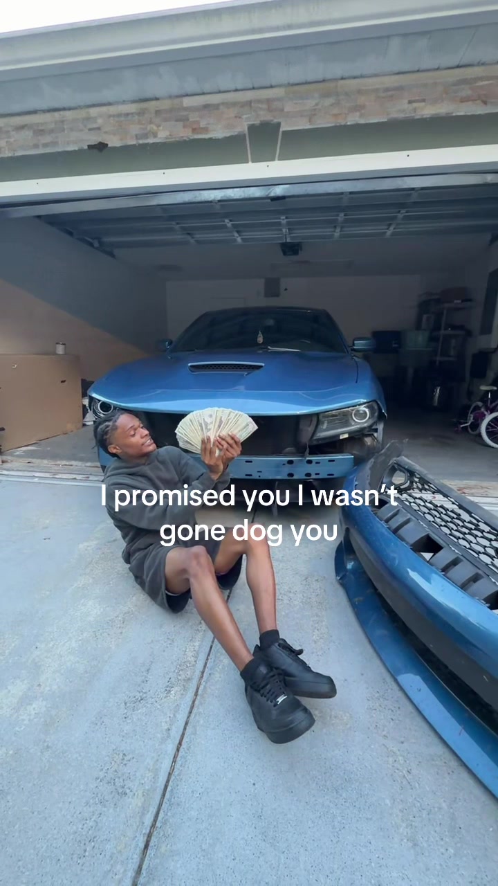 @🦹🏽