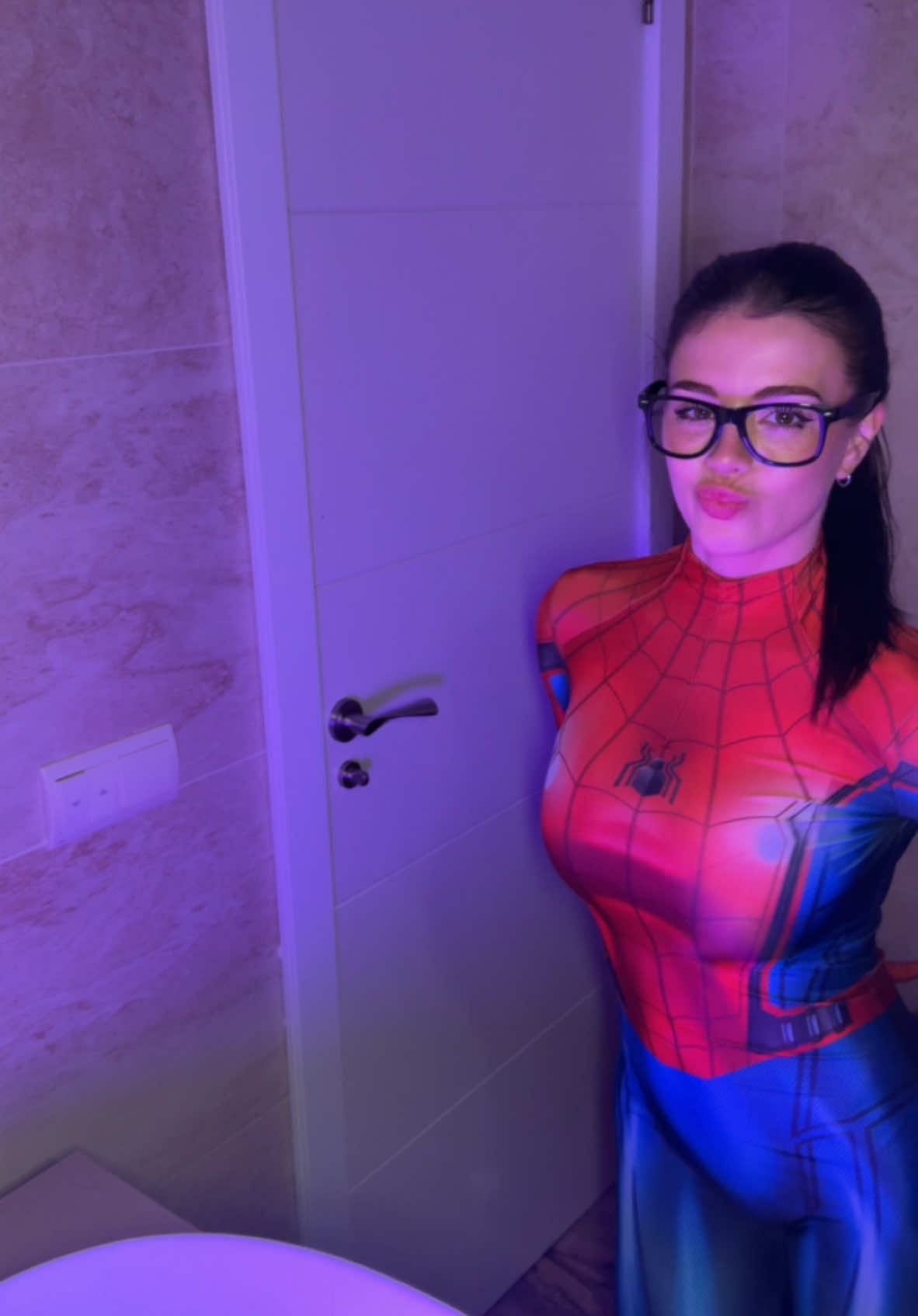 @Emily Black 🦖