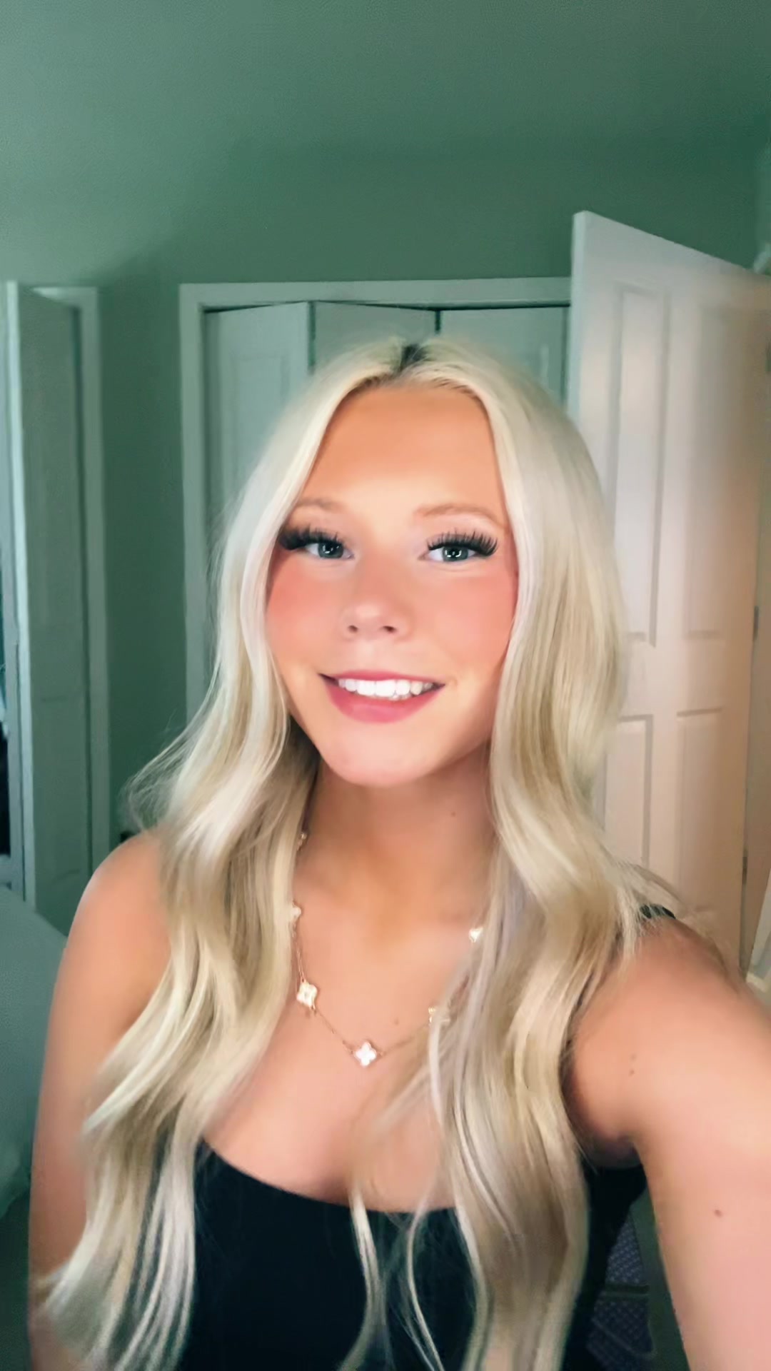 @AVA
