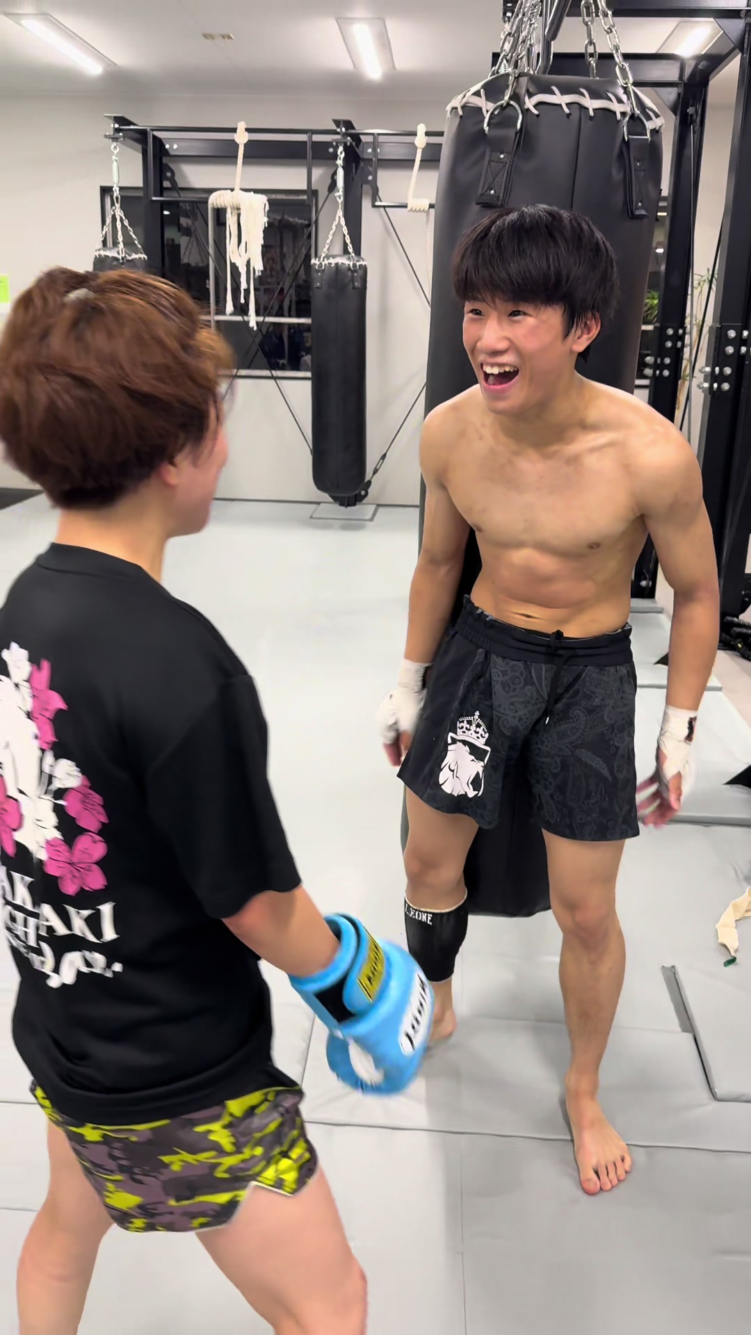 @BRAVEFIGHTCLUB