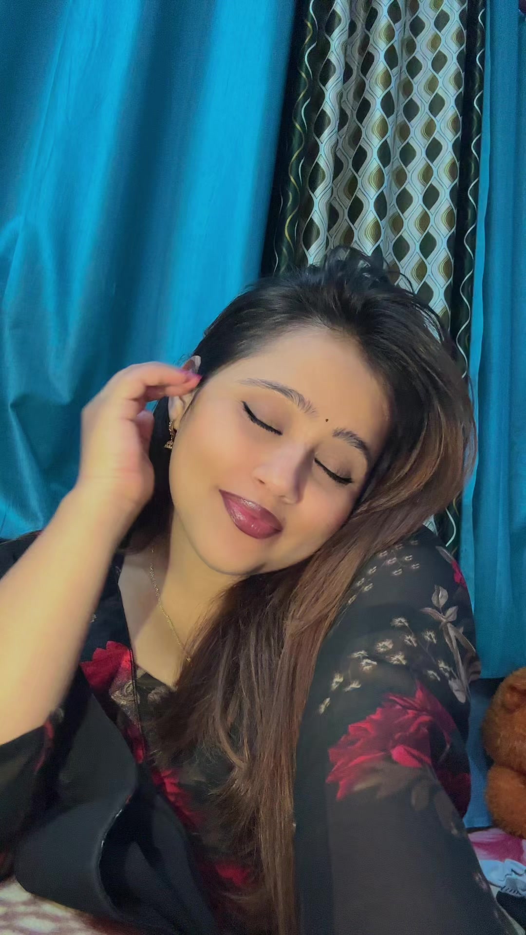@Aww__🦋 Visa__