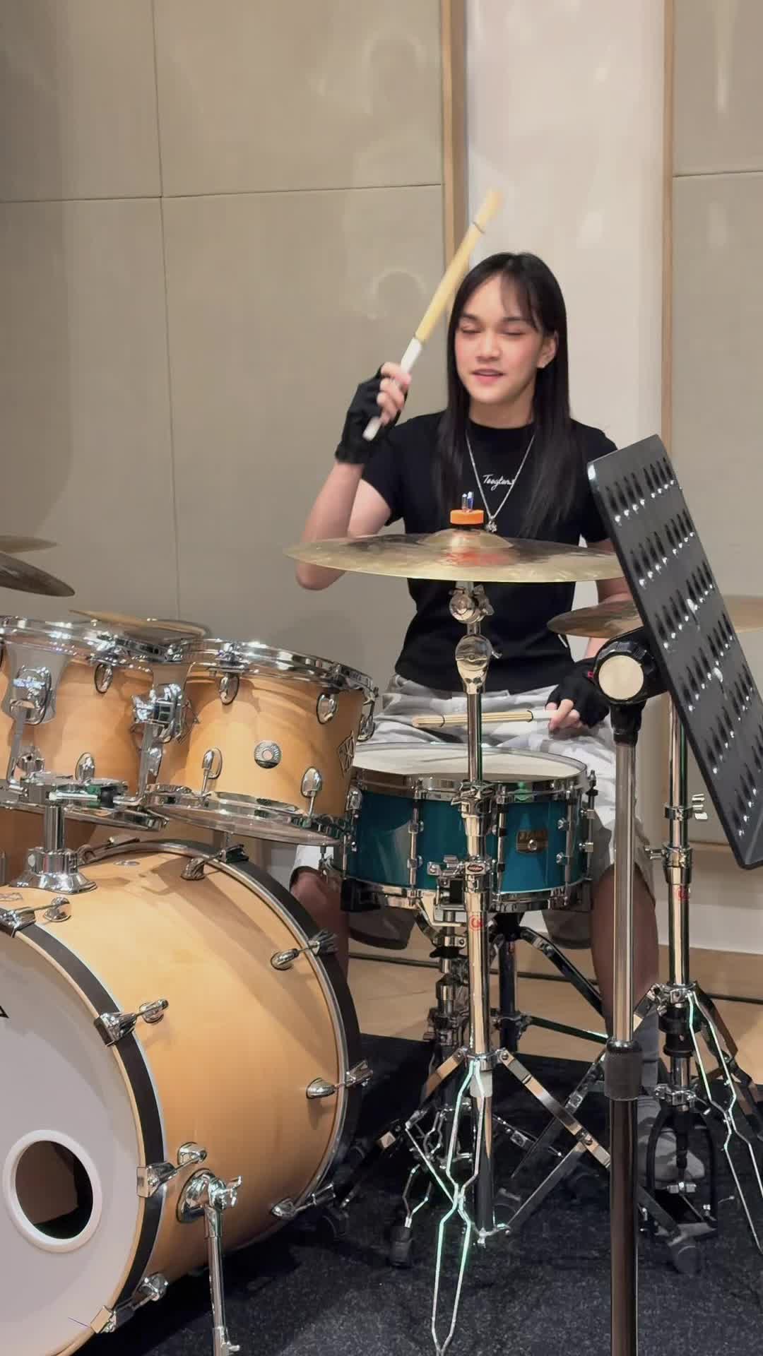 @RockyRk