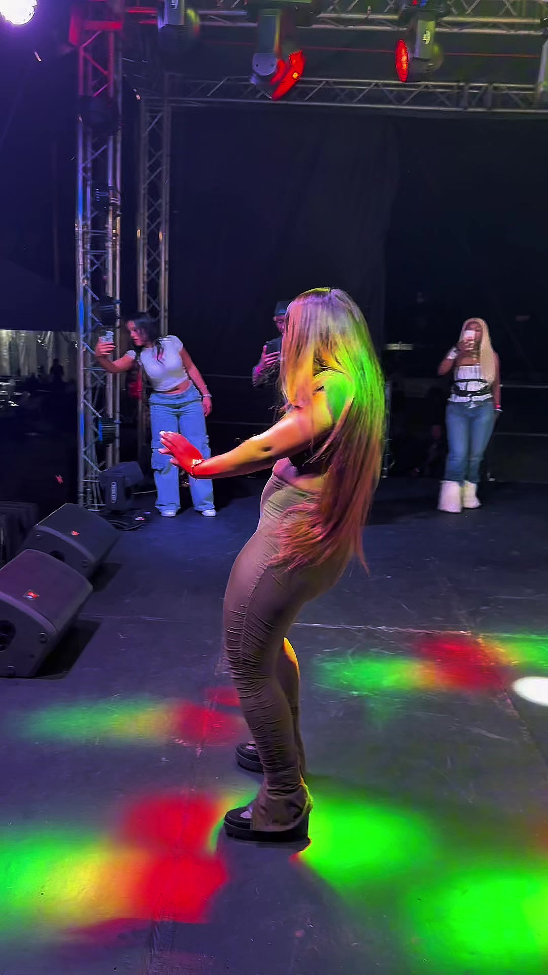 @Théo