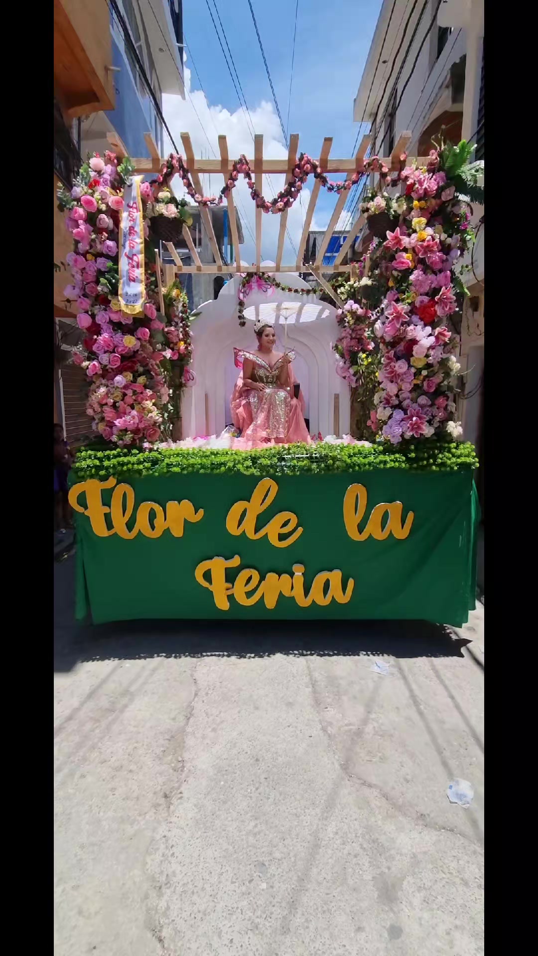 @La Comadre Frontera Oficial