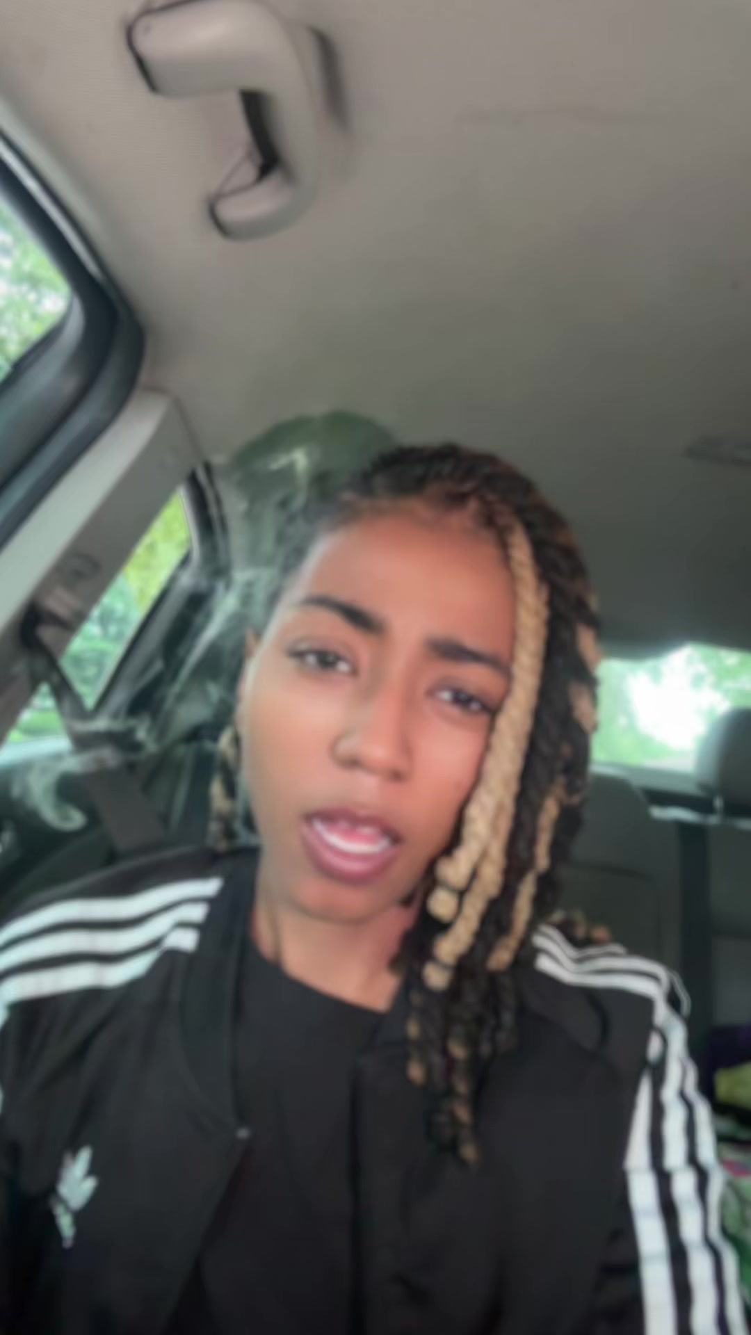 @QueenEyeDivine