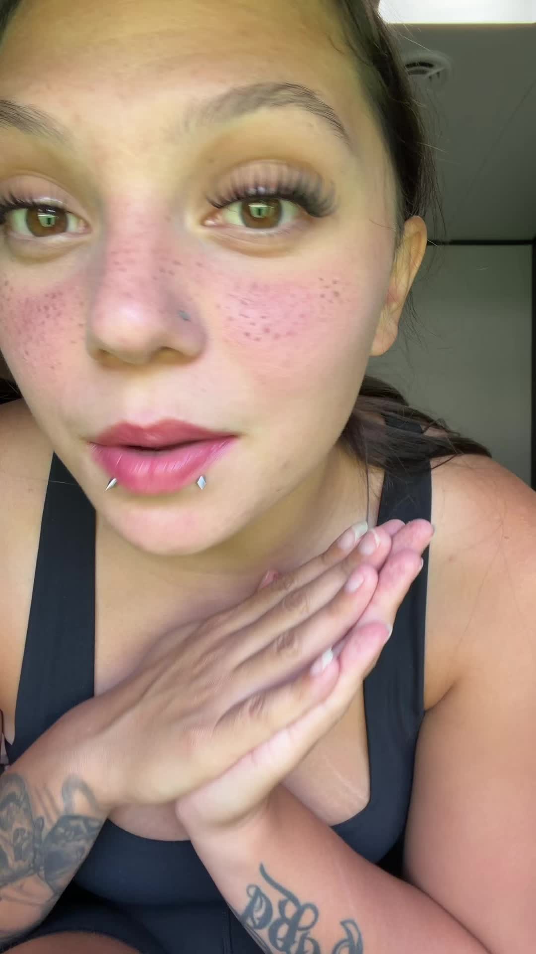 @y2k4y_