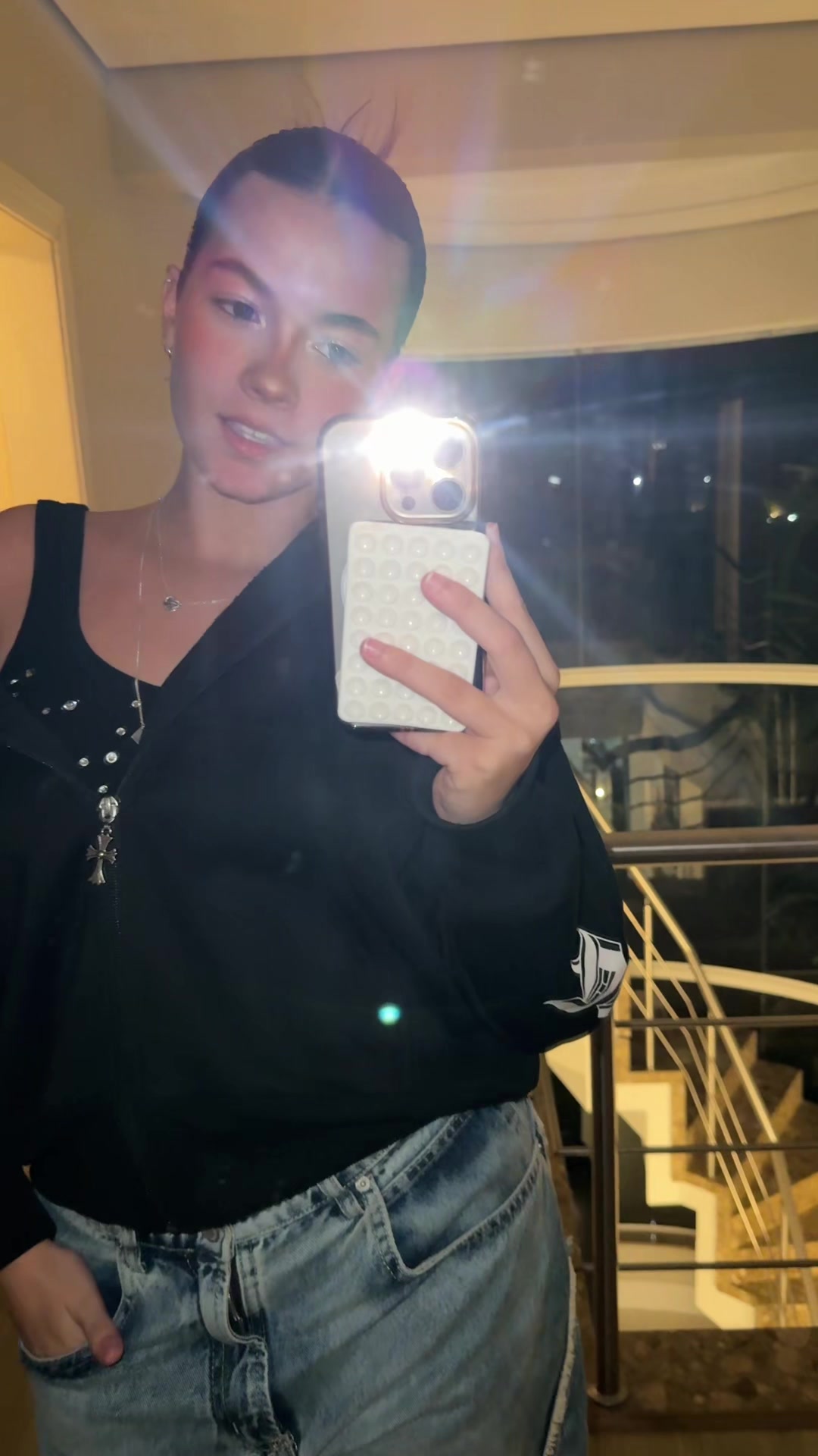 @Anita_velloso