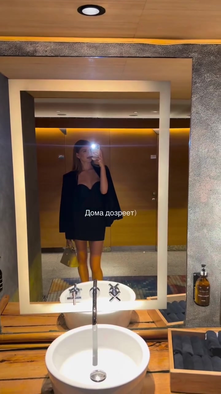 @Polina Lomova