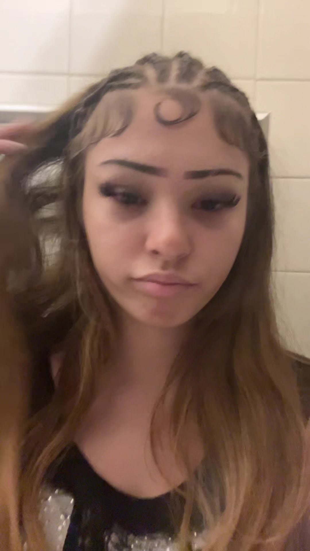 @🧟