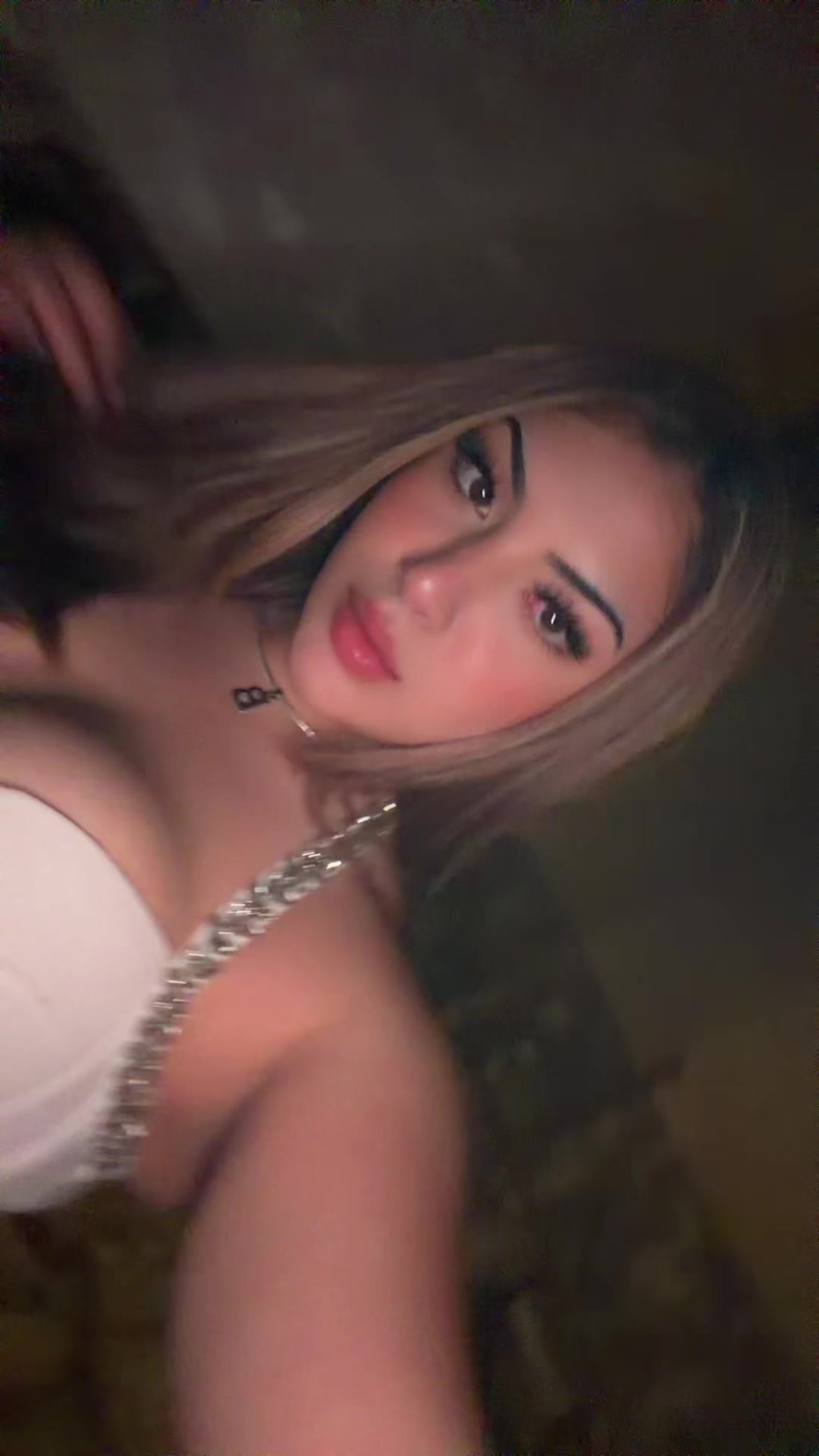 @B 👑