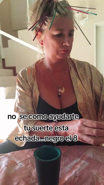 @perlaleonina