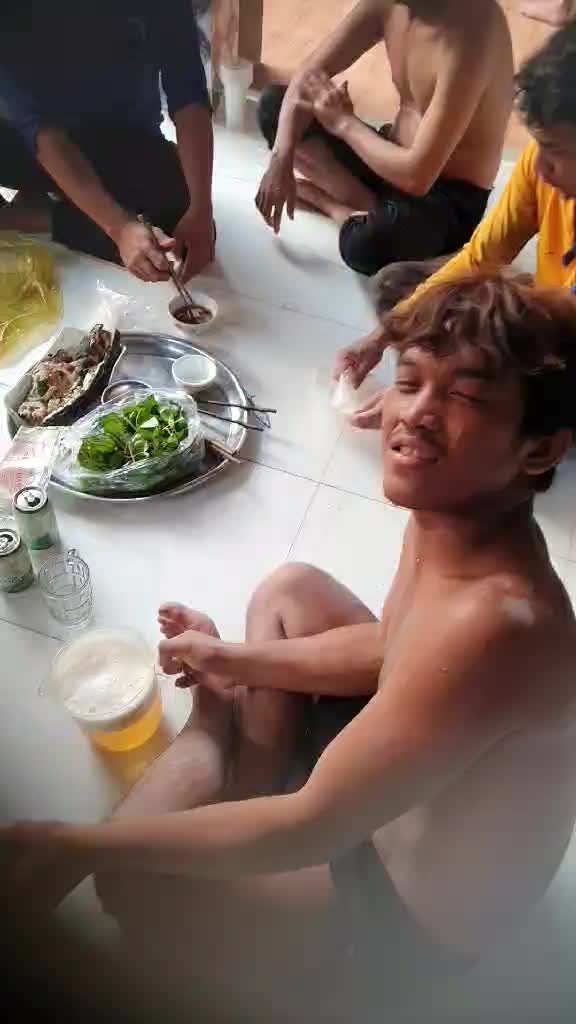 @សា រីន🇰🇭🇰🇭
