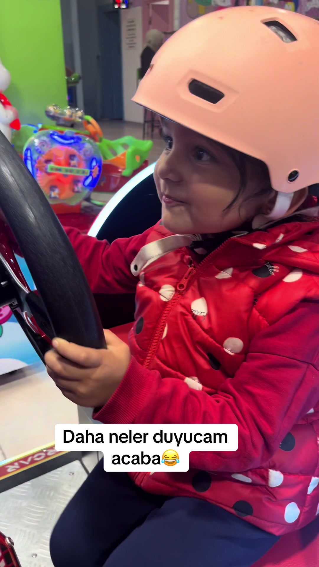 @Ece Sel&ccedil;uk Akıncı