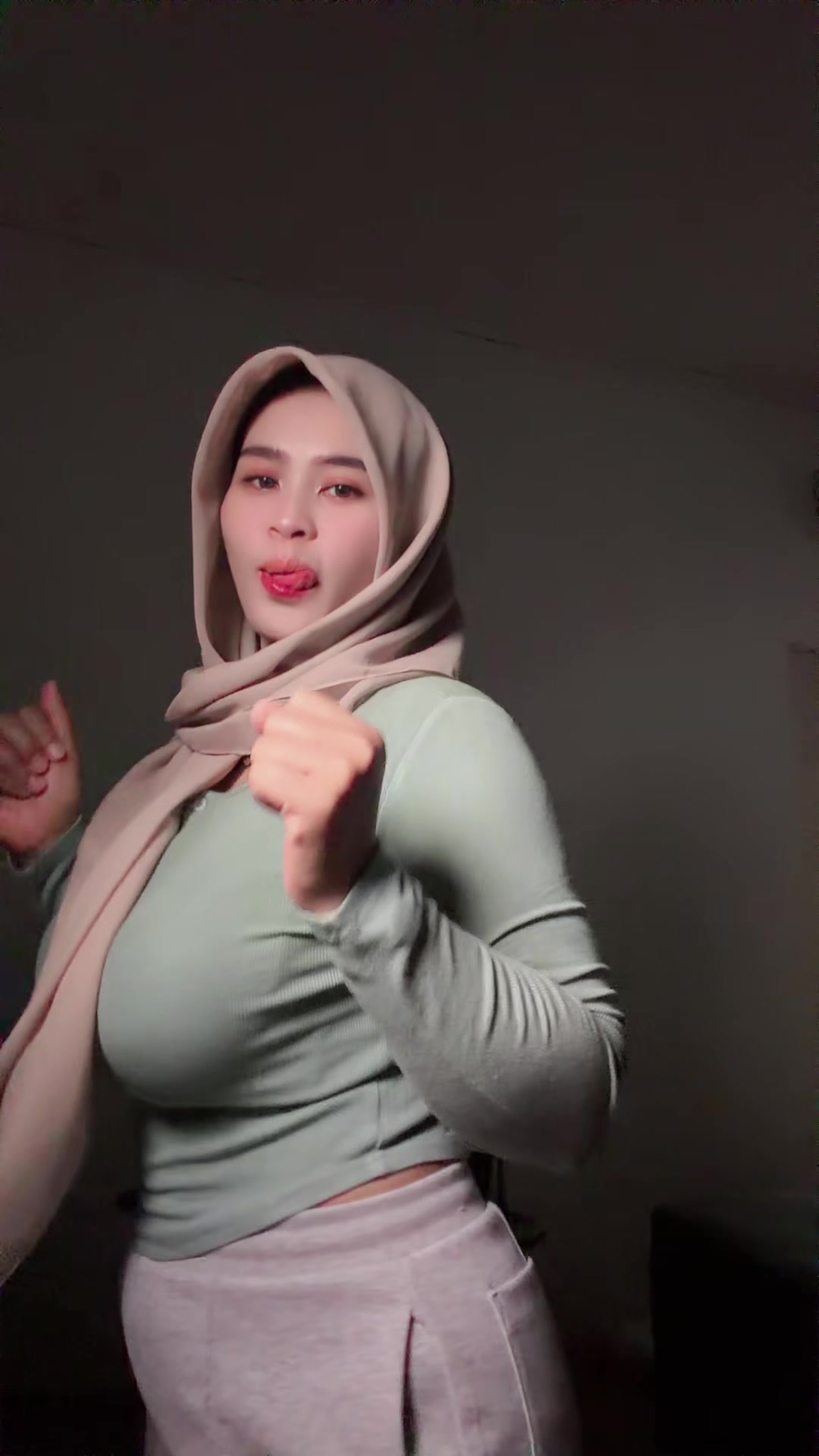 @Hijab Tobrut
