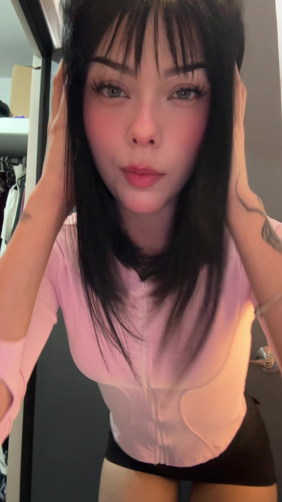 @SkinnyGhostiee🧛🏻&zwj;♀️