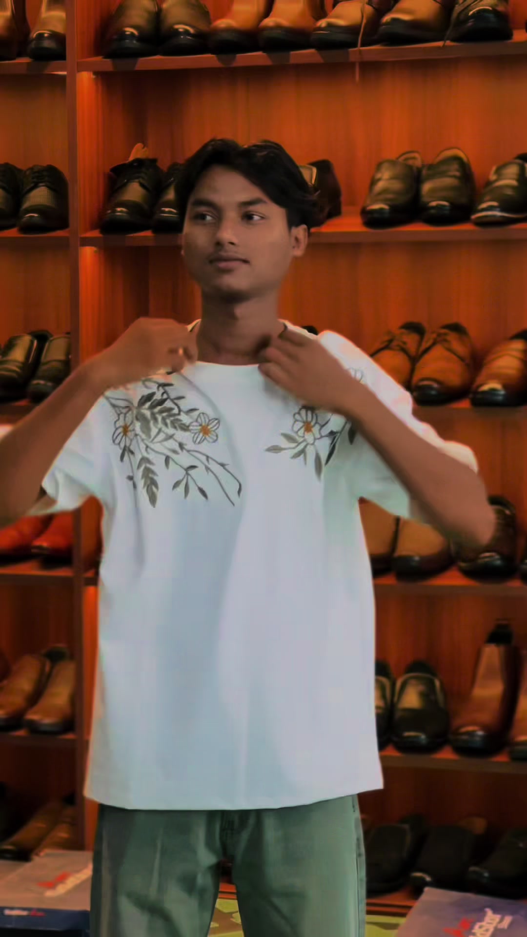 @Shoe Bank And Fashion Hunt