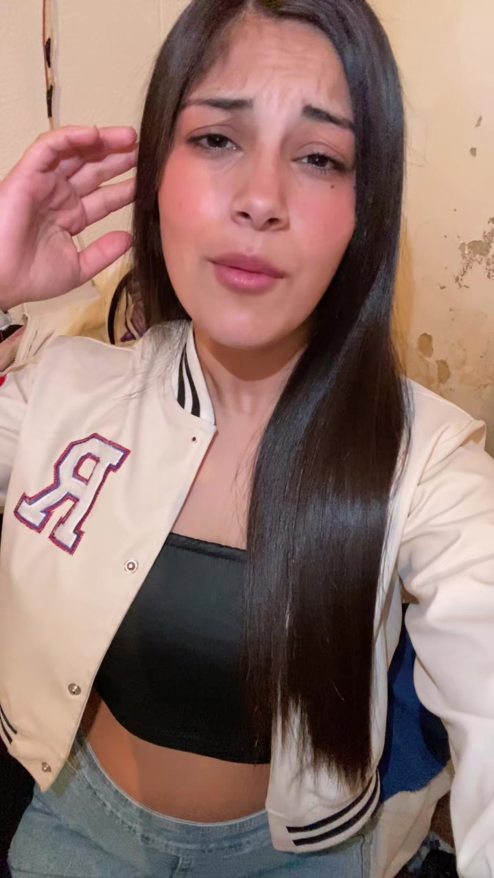 @𝑳𝒖𝒄𝒊𝒂 𝑴𝒂𝒄𝒂𝒓𝒆𝒏𝒂😘
