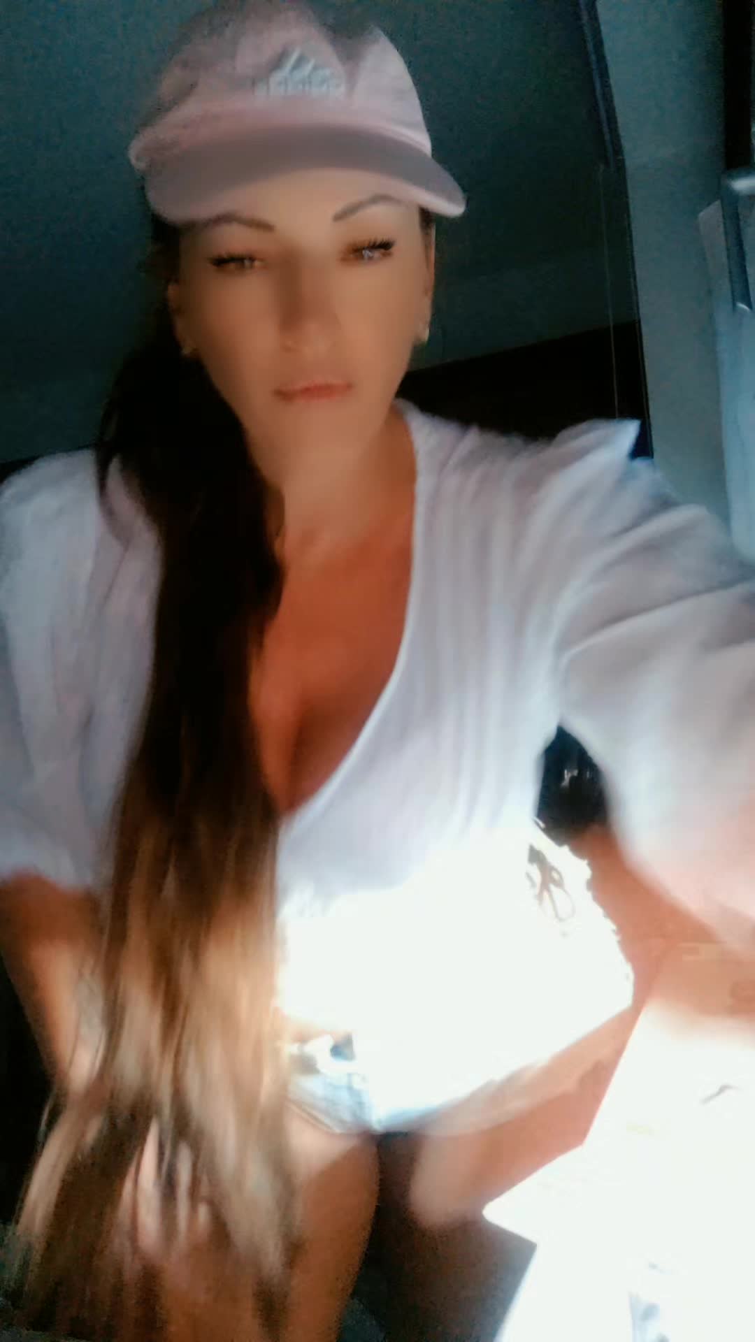 @Mikalove