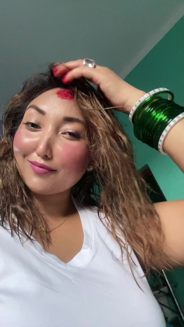 @Nisha thapa chhteri🧿