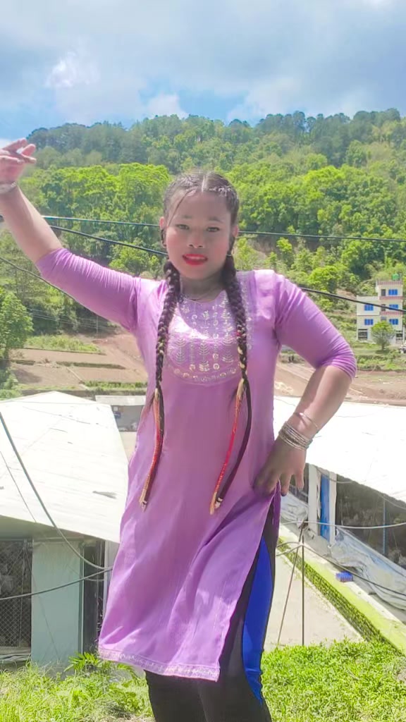 @☦️सोफिया चेपाङ्ग🇳🇵