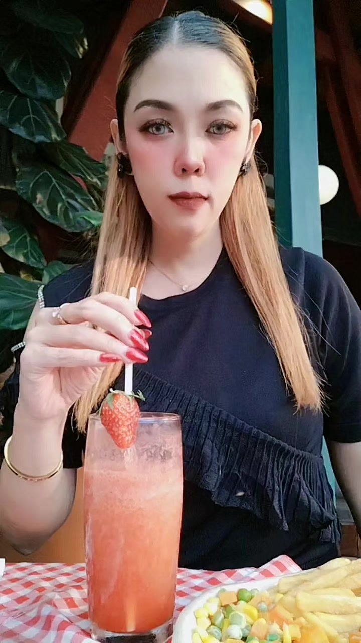 @incess Ayumi