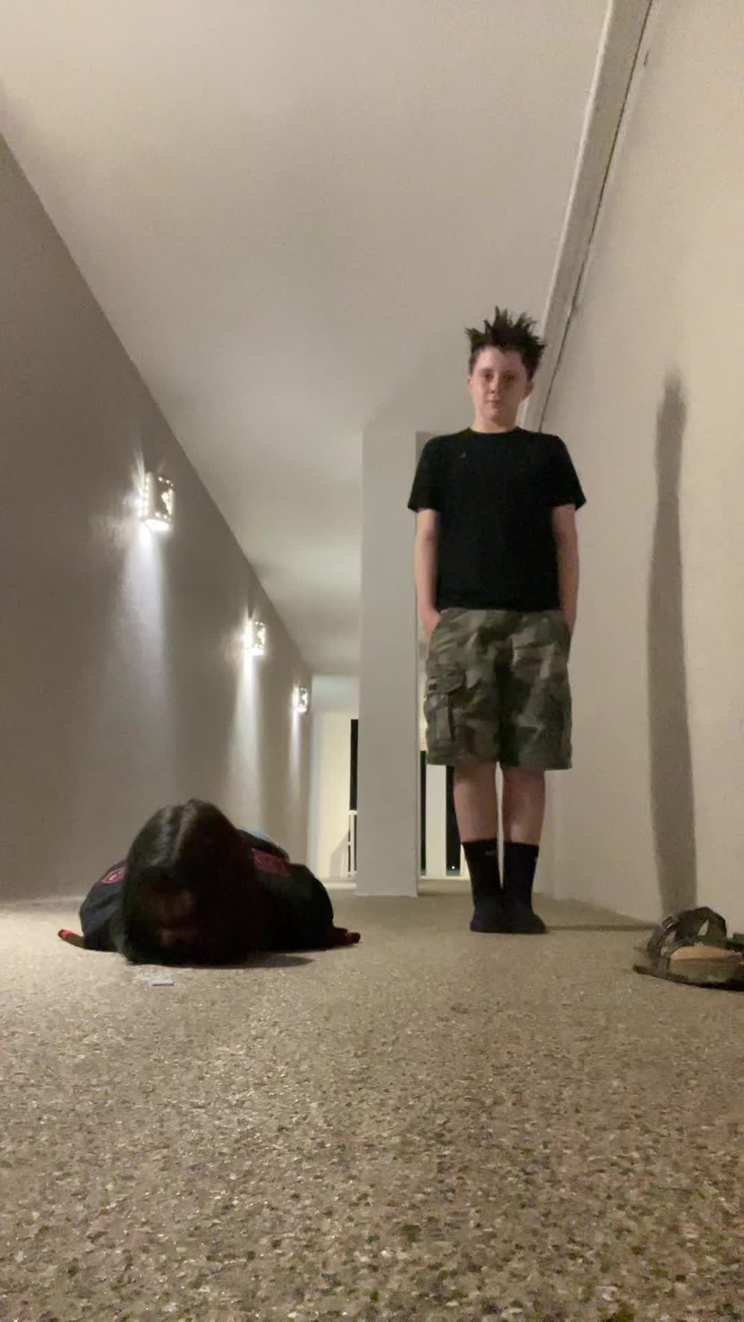 @⛤