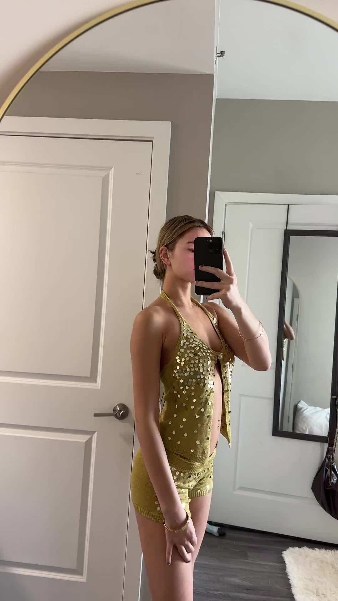 @rileyshopfinds